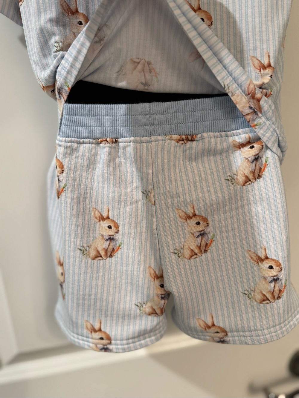 Bums & Roses Bunny Bamboo Short Set - Picture 7 of 8